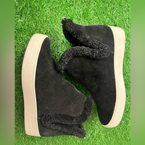 Michael Kors Shoes - Michael Kors Women's Black Suede Ankle Boots Size 6/6.5